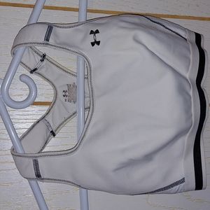 Women's UNDERARMOUR sport bra size M